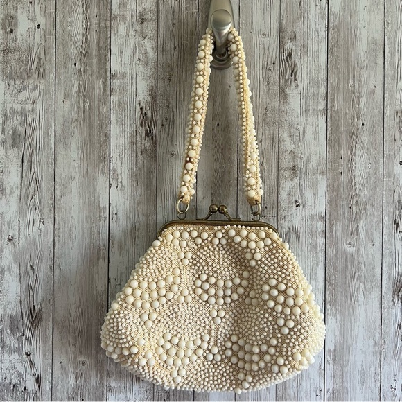 Vintage Elegant Cream Beaded Handbag - Picture 2 of 4